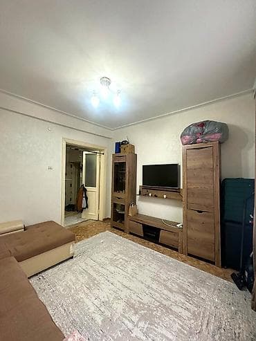 70: 2 комнаты, 49 м², Сталинка, 1 этаж, Косметический ремонт — 4