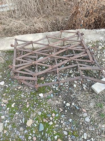 dn8 sonata: Трактор рыжего цвета, предназначенный для выполнения различных — 5