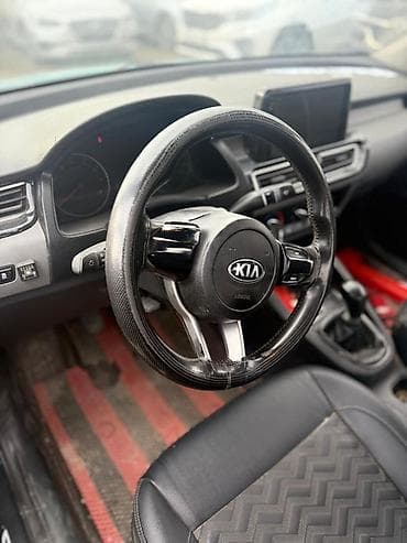kia topic: Kia Forte: 2017 г., Ручные, Бензин, Седан — 1