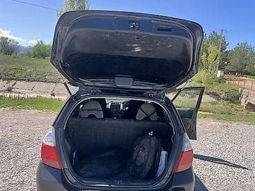 infinity fx: Honda Fit: 2002 г., 1.5 л, Автомат, Бензин, Хэтчбэк — 9