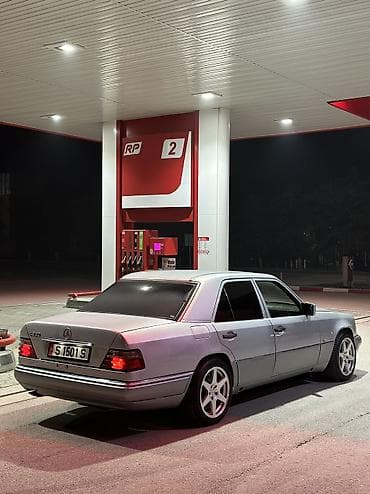 мерседес 1824: Mercedes-Benz E-Class: 1993 г., 3.2 л, Автомат, Бензин, Седан — 10