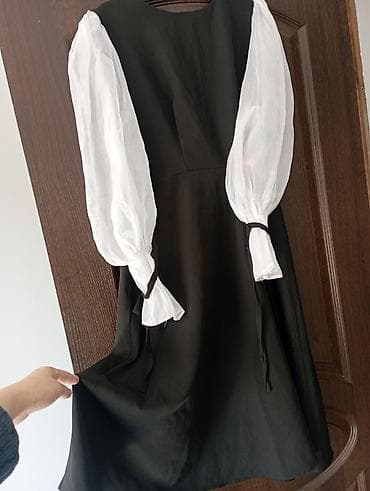 Платье черное с контрастными пышными рукавами продаю срочно - — 1