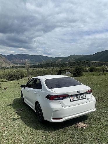 sg 9: Toyota Corolla: 2021 г., 1.8 л, Вариатор, Гибрид, Седан — 5