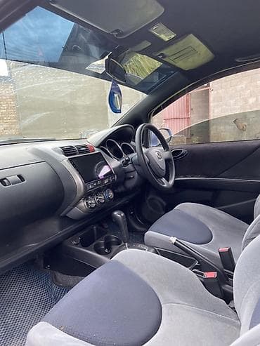fit 2002: Honda Fit: 2002 г., 1.3 л, Автомат, Бензин, Хэтчбэк — 4
