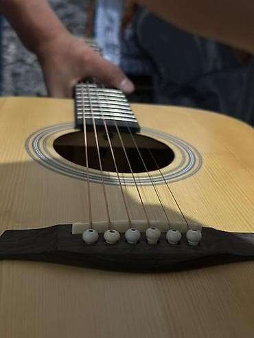 Музыкальные инструменты: Состояние как новый документ есть Акустическая гитара формата — 4