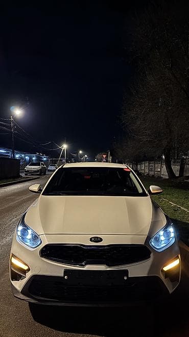 lada vesta: Kia K3: 2020 г., 1.6 л, Вариатор, Бензин, Седан — 1