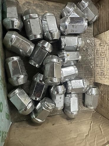 диска 20: Колесные болты, 20 штук 19 размер, предлагайте цену — 3