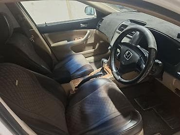 Продажа авто: Honda Accord: 2002 г., 2.4 л, Автомат, Бензин, Универсал — 3