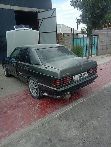 мереке авто: Mercedes-Benz 190: 1991 г., 2 л, Кол менен иштөөчү, Дизель, Седан — 1