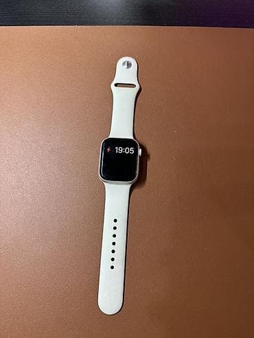 bluetooth speaker: Продаю Apple Watch 7 серии 45 мм, в цвете Starlight Alluminum. Брали — 1