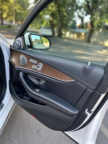 Транспорт: Mercedes-Benz E-Class: 2018 г., 2.2 л, Автомат, Бензин, Седан — 9