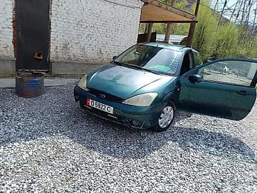 Ford Focus: 2002 г., 1.6 л, Механика, Бензин, Хэтчбэк