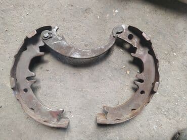 успокоитель тормозных колодок: Toyota Grand Hiace механизм ручника, Тойота Гранд Хайс механизм — 1