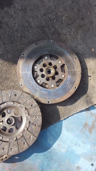 кулиса на ауди: Демпферный маховик двигатель Audi 2.4 А6 сцепление коробка механика А4 — 1