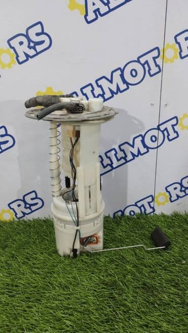 pathfinder: Nissan Pathfinder, v-4.0 2011 год, топливный насос в сборе — 1