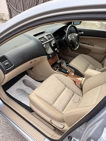 Транспорт: Honda Accord: 2003 г., 2 л, Автомат, Бензин, Седан — 7