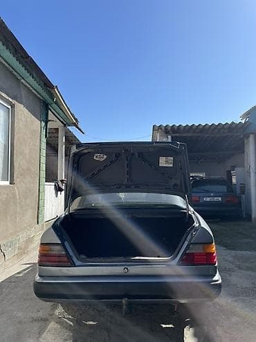 купить мерс с: Mercedes-Benz W124: 1991 г., 2 л, Ручные, Седан — 4