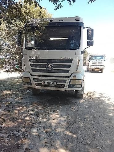 shaanxi: Водовозный автомобиль Shaanxi (Shacman) X3000/M3000, 6x4. - Шасси — 1