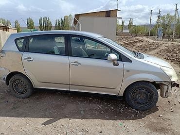 Toyota: Toyota Corolla Verso: 2004 г., 0.2 - engine capacity л, Кол менен иштөөчү, Дизель, Вэн/Минивэн — 6