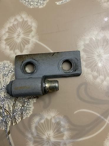 пины: Петля двери на бмв е30 — 3