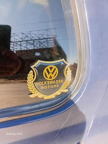 Volkswagen: Volkswagen Vento: 1994 г., 2 л, Механика, Бензин, Седан — 4