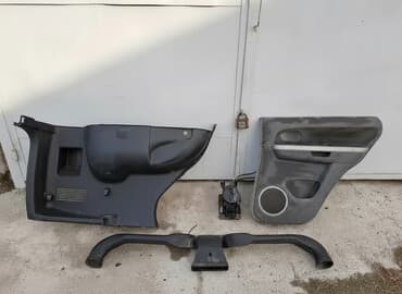 сумка подушка: Обшивка багажника Suzuki 2006 г., Б/у, Оригинал, Япония — 1