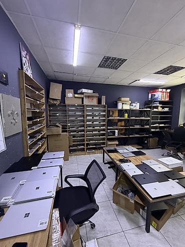 золотом квадрате: Продажа магазинов В жилом доме, 80 м², 1 этаж — 3