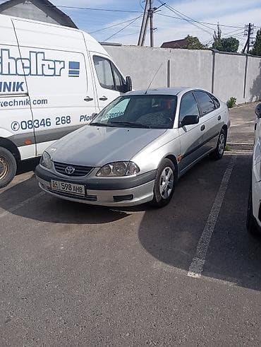 Toyota Avensis: 2000 г., 1.8 л, Механика, Бензин, Хэтчбэк