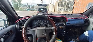 Volkswagen: Volkswagen Passat: 1992 г., Кол менен иштөөчү, Седан — 3