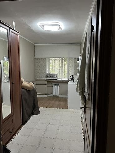 osh flat: Продаю 3-х комнатную квартиру в районе молодая гвардия чуй 56м2 — 4