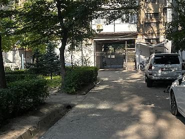 8: 2 комнаты, 66 м², 8 мкр 4 этаж, Старый ремонт — 2