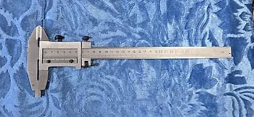 Штангенциркуль СССР 250мм, общая длина 36см, все на месте-1900с. Есть at lalafo.kg Штангенциркуль СССР 250мм, общая длина 36см, все на месте-1900с. Есть