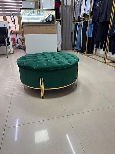 Пуф кронштейн бархатный материал отдаю за пол цены магазин