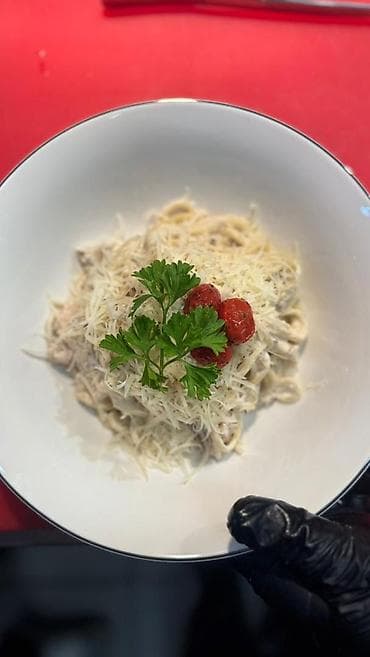 монтажные работы: Повар Горячий цех. Больше 6 лет опыта — 10