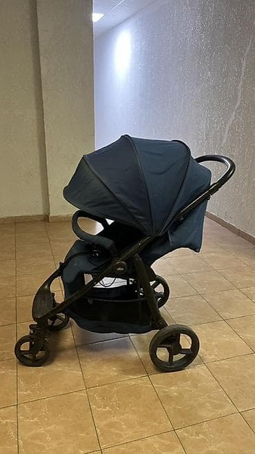 коляска chicco lite way: Прогулочная коляска Chicco в темно‑синем цвете. Б/У Особенности: - — 2