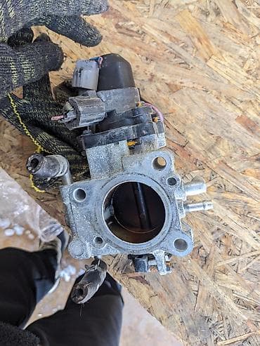 prius prim: Дроссельная заслонка Toyota 2007 г., Б/у, Оригинал, Япония — 3