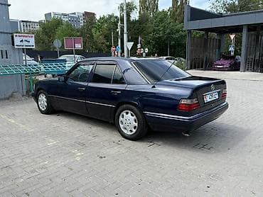 Продажа авто: Mercedes-Benz W124: 1993 г., 3.2 л, Автомат, Бензин, Седан — 5