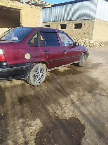 Транспорт: Daewoo Nexia: 2006 г., Седан — 5