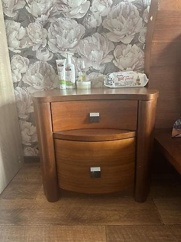 third edition solutions: Двуспальная кровать с высоким изголовьем + две прикроватные тумбы - — 2