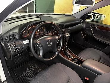Продажа авто: Mercedes-Benz C-Class: 2003 г., 2.6 л, Автомат, Бензин, Универсал — 7