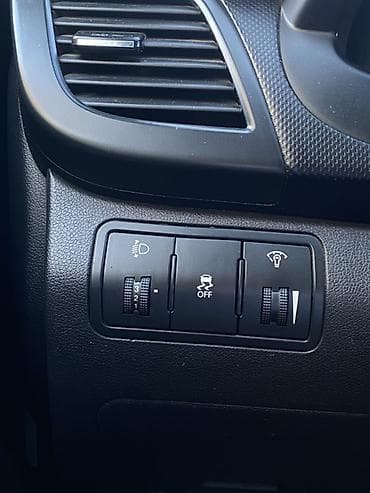 бу чехол: Hyundai Solaris: 2011 г., 1.6 л, Автомат, Бензин, Седан — 8