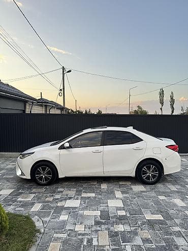 фары 34: Toyota Corolla: 2016 г., 1.8 л, Автомат, Гибрид, Седан — 8