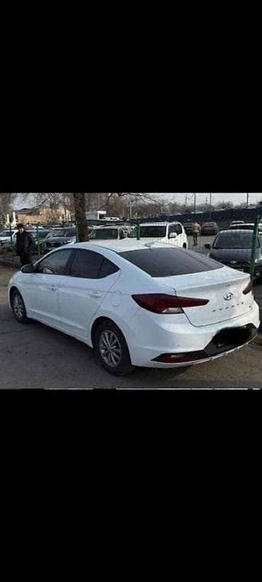 Продажа авто: Hyundai Elantra: 2019 г., 1.6 л, Автомат, Бензин, Седан — 2