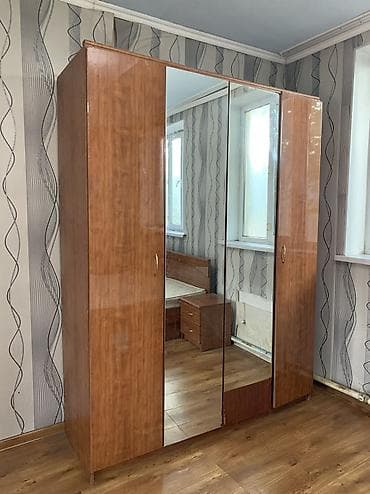 мебель из древесины: Спальный гарнитур, Б/у, Двуспальная кровать, Шкаф, Трюмо, Самовывоз, цвет - Коричневый — 4