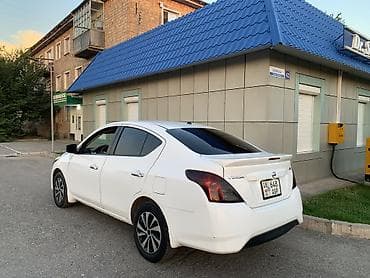 Nissan Versa: 2016 г., 1.6 л, Автомат, Бензин, Седан — 6