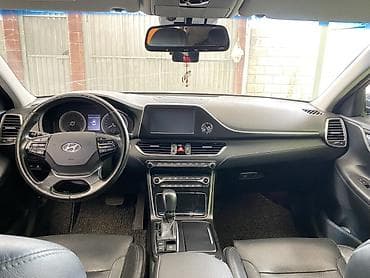 mazda 226: Hyundai Grandeur: 2018 г., 3 л, Автомат, Газ, Седан — 10