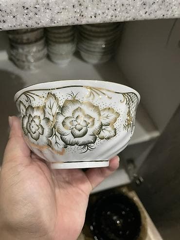 Кухонные принадлежности: Продам Набор фарфоровых пиал и тарелок рельефным краем - Материал — 4