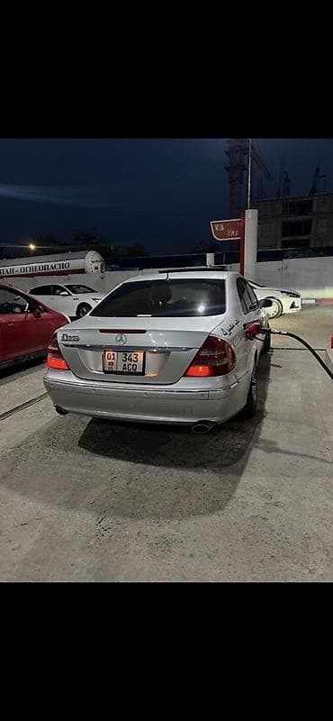 Mercedes-Benz E-Class: 2005 г., 3.5 л, Автомат, Бензин, Седан — 6
