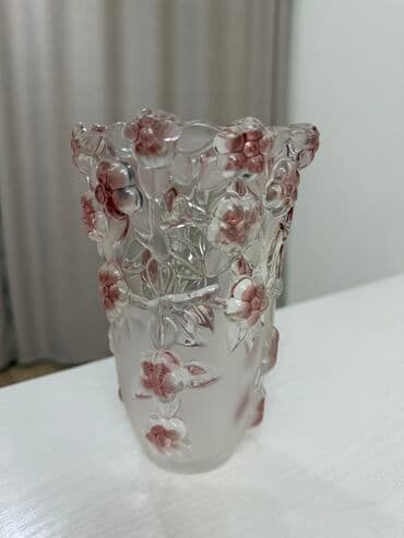 Ваза, высота 16 см