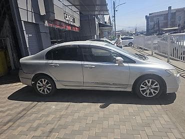 кочкор авто: Honda Civic: 2006 г., 1.8 л, Автомат, Бензин, Седан — 4